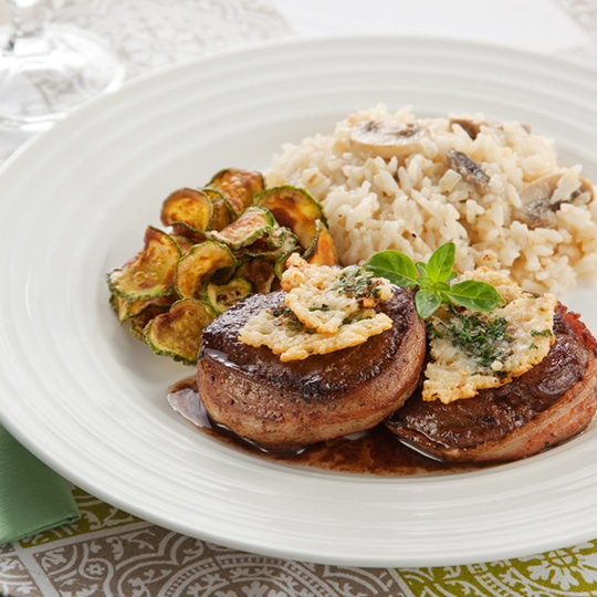 Medalhão crocante com arroz à piamontese 