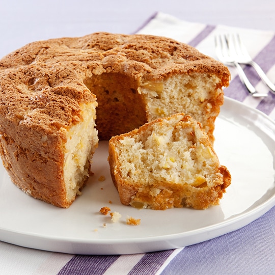 Bolo de maçã, banana e aveia